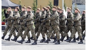 PO MATURZE PRZYSIĘGA W MUNDURZE