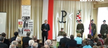 Zobacz: Lekcja historii z porucznikiem...