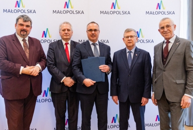 Zobacz więcej: Inwestycje za blisko 110 milionów złotych w Gminie Łącko