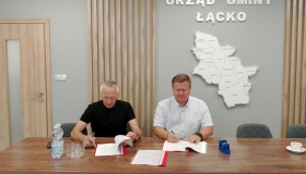 Gmina Łącko podpisała...