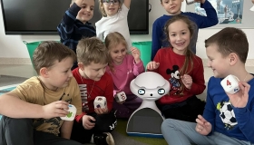  Nowe roboty EMYS trafiły...
