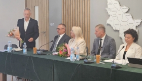  Jednogłośne...